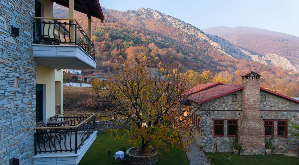 Evzin Hotel Loutraki  Exterior photo